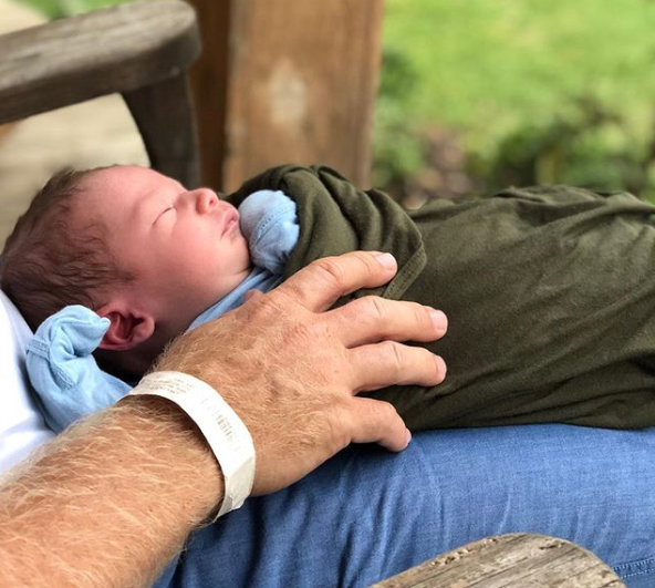 It is a tradition that Chip has been following where he wears the hospital bracelet for the longest time. (Instagram)